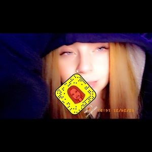 Meet your Posher, Carleigh